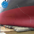 o navio / airbag marinho é usado para o lançamento da barcaça de aço feito na porcelana